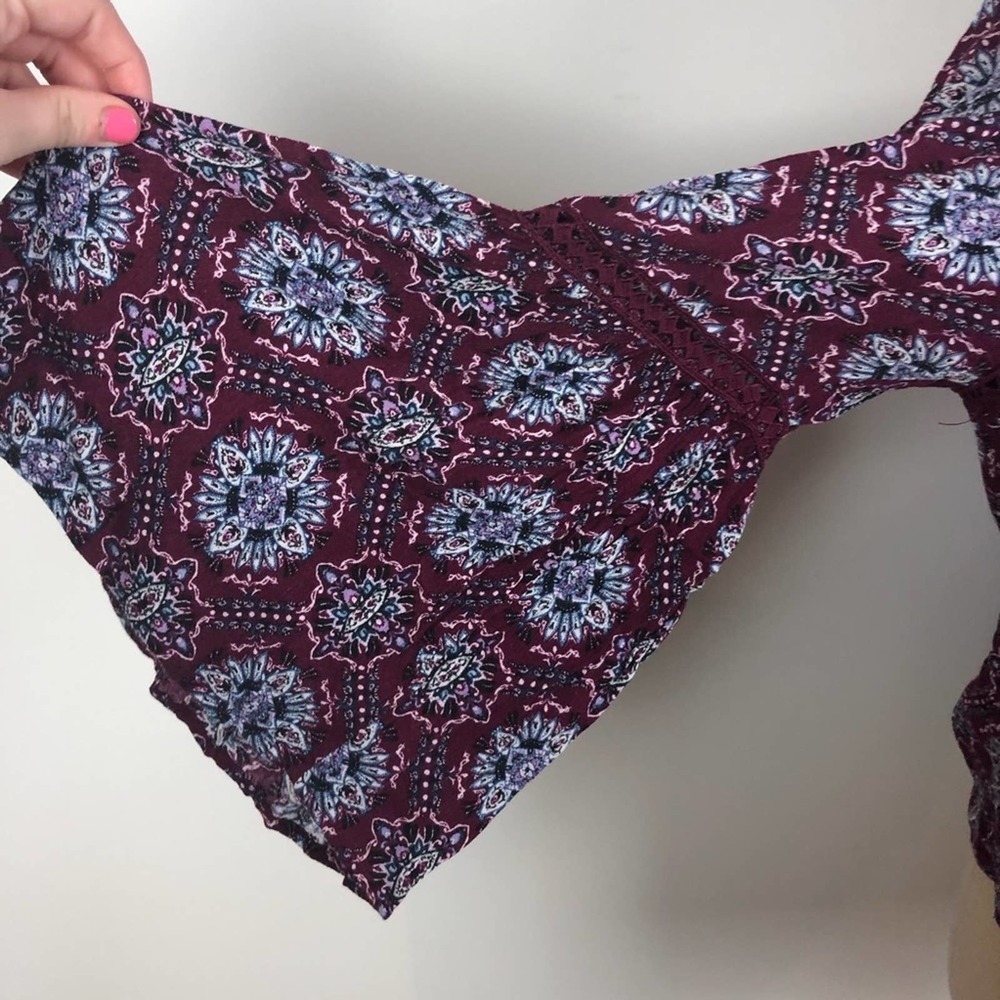 Forever 21 Long Sleeve Top - Picture 4 of 4